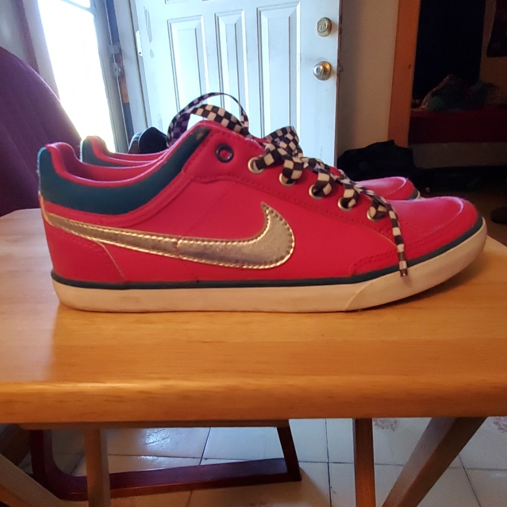 Nike shoes